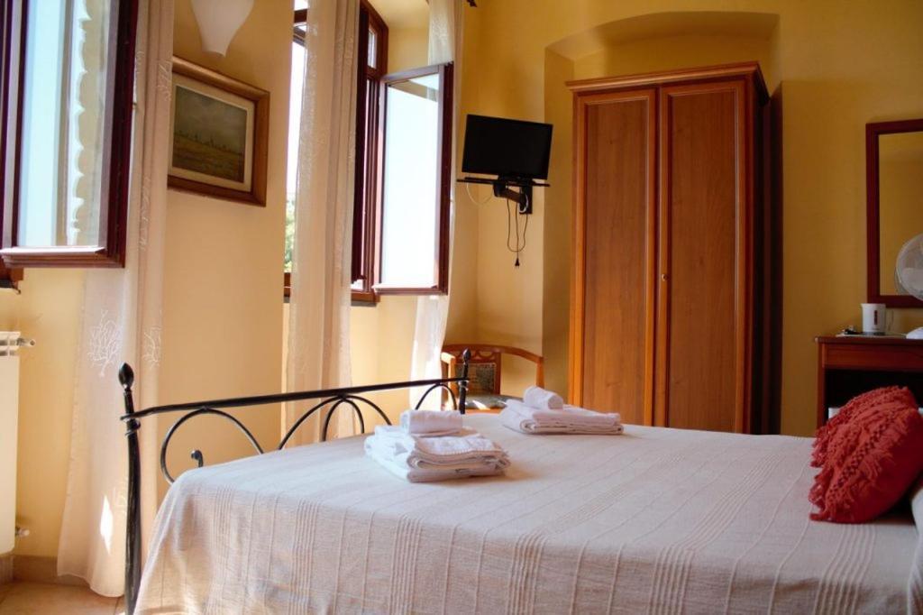 Villa Govi Diano Castello Ngoại thất bức ảnh