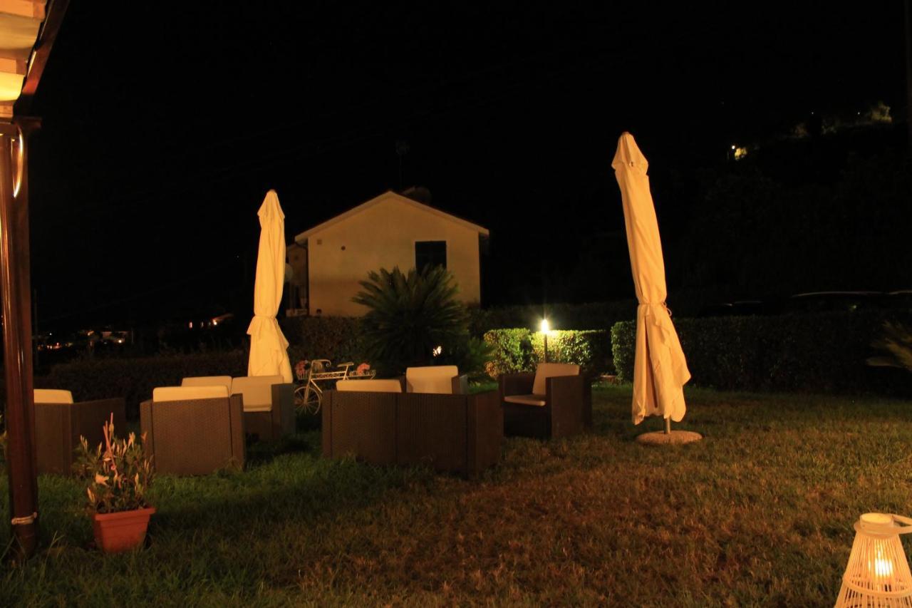 Villa Govi Diano Castello Ngoại thất bức ảnh